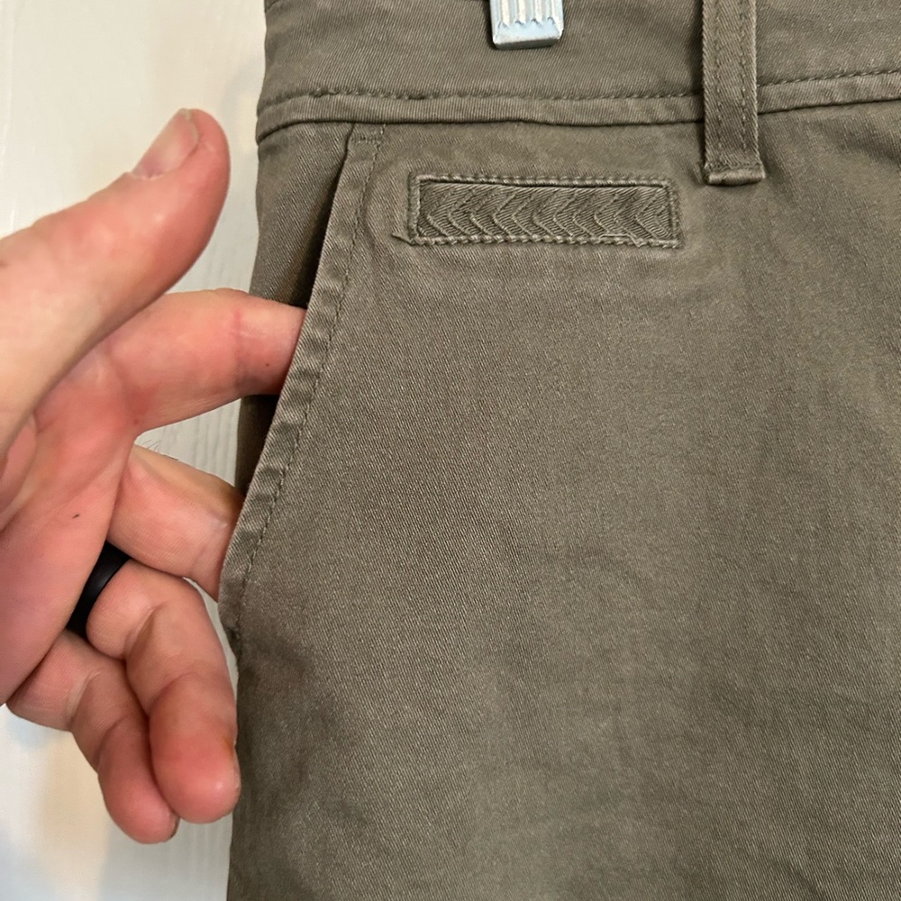 Market & Spruce | Khaki Women's Cargo Shorts | Size 6 - Picture 2 of 7
